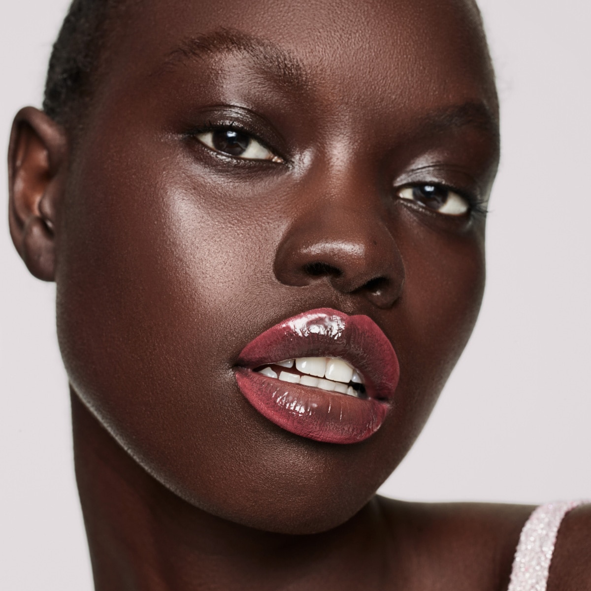 FENTY TREATZ LIP OIL HIDRATANTE (ACEITE HIDRATANTE PARA LABIOS)